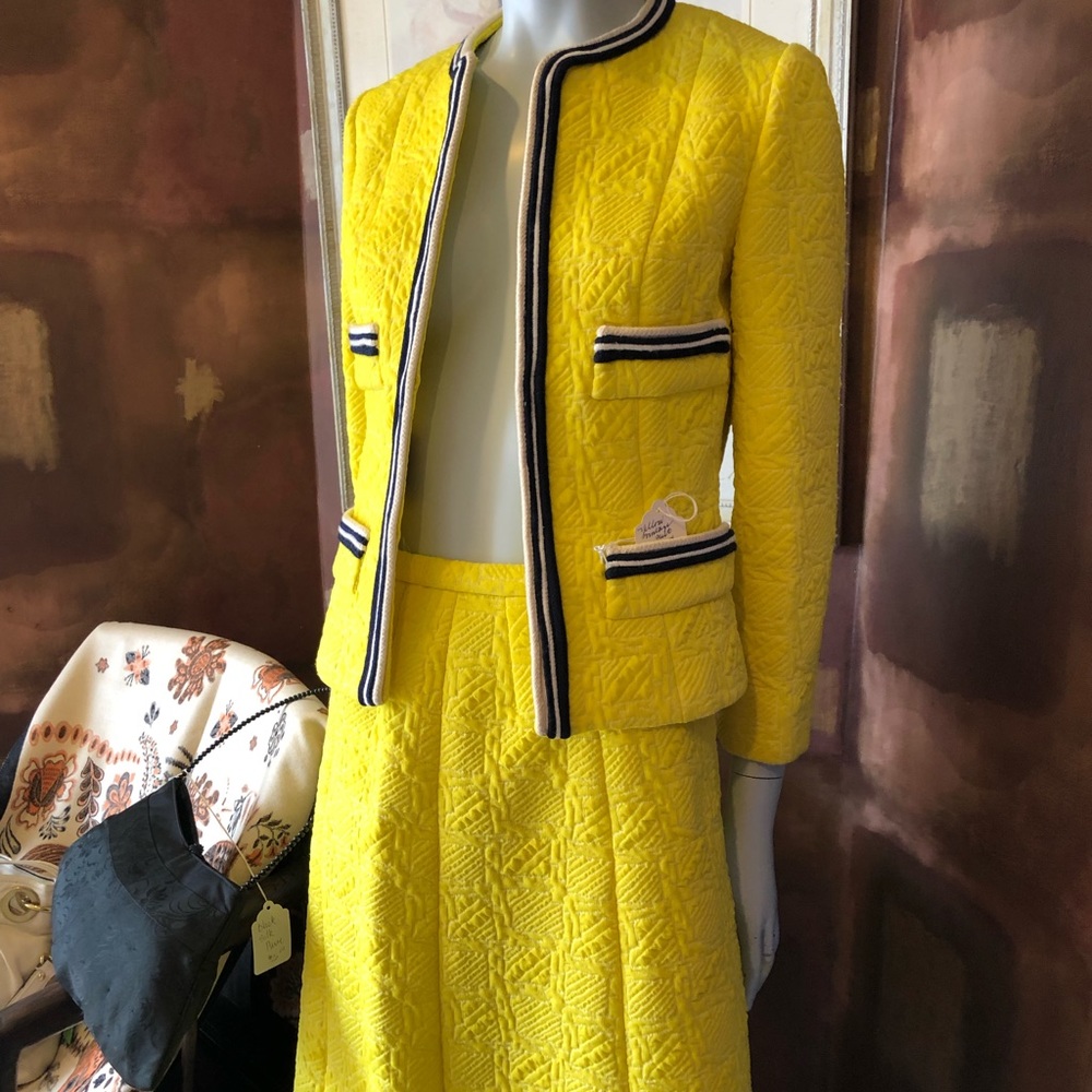 Vintage David Crystal designers 2 piece jacket and skirt